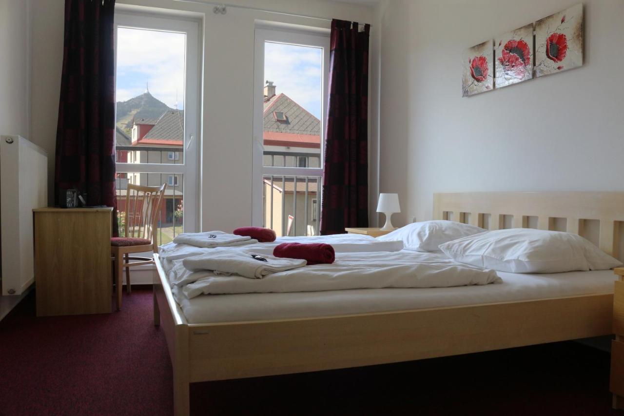 Hotel Petra Liberec Kültér fotó