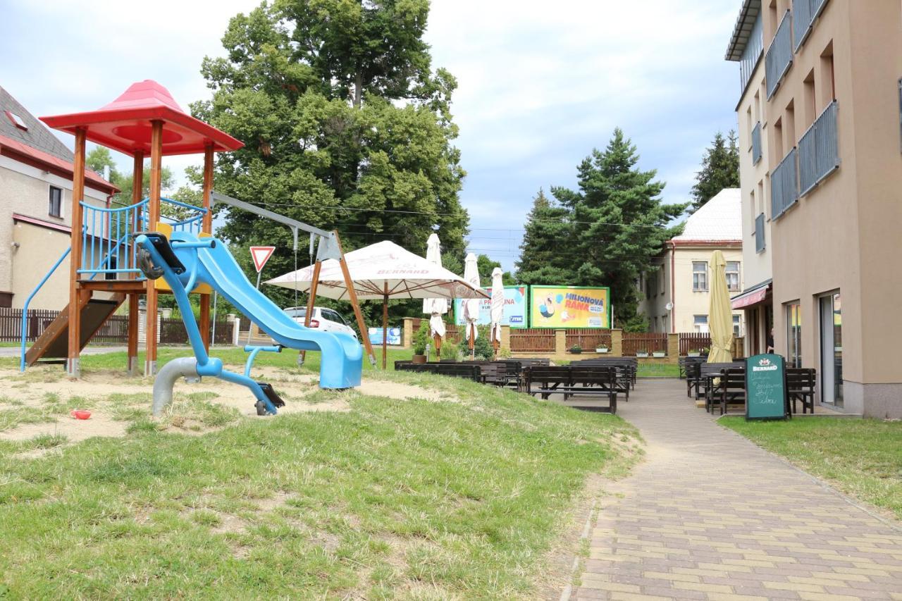 Hotel Petra Liberec Kültér fotó