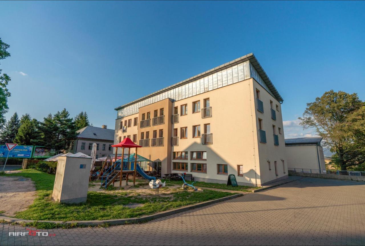 Hotel Petra Liberec Kültér fotó